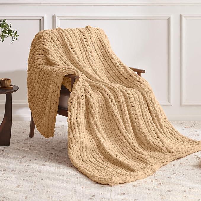 Chunky Knit Throw Blanket, 50''*60'' Knitted Throw Chenille Yarn for Bed Couch, Handmade Beige Crochet Big Thick Blanket, Machine Washable Cute Comfy Blanket for Home Decor