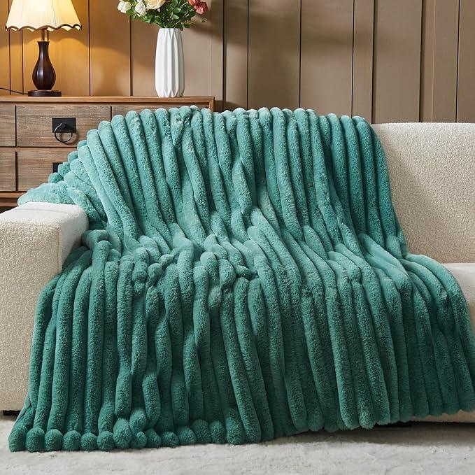 NEWCOSPLAY Faux Fur Twin Blanket Light Teal 3D Ribbed Plush Thick Warm Blanket for Couch Sofa Bed 850GSM (Light Teal Ribbed, Twin(60