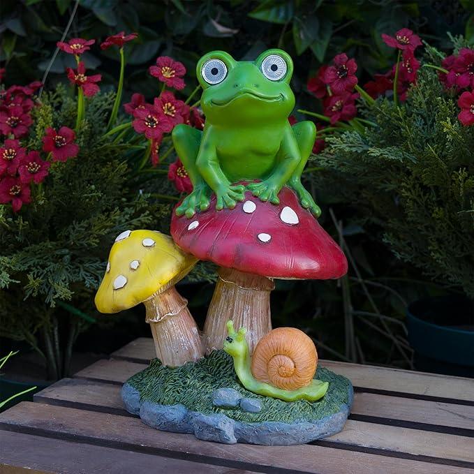 Alpine Corporation ZEN390SLR-S Frog on Mushroom Statue with LED Lights, Solar-Powered LED Frog Garden Statue, 12