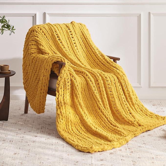 Chunky Knit Throw Blanket, 40''*50'' Knitted Throw Chenille Yarn for Bed Couch, Handmade Yellow Crochet Big Thick Blanket, Machine Washable Cute Comfy Blanket for Home Decor