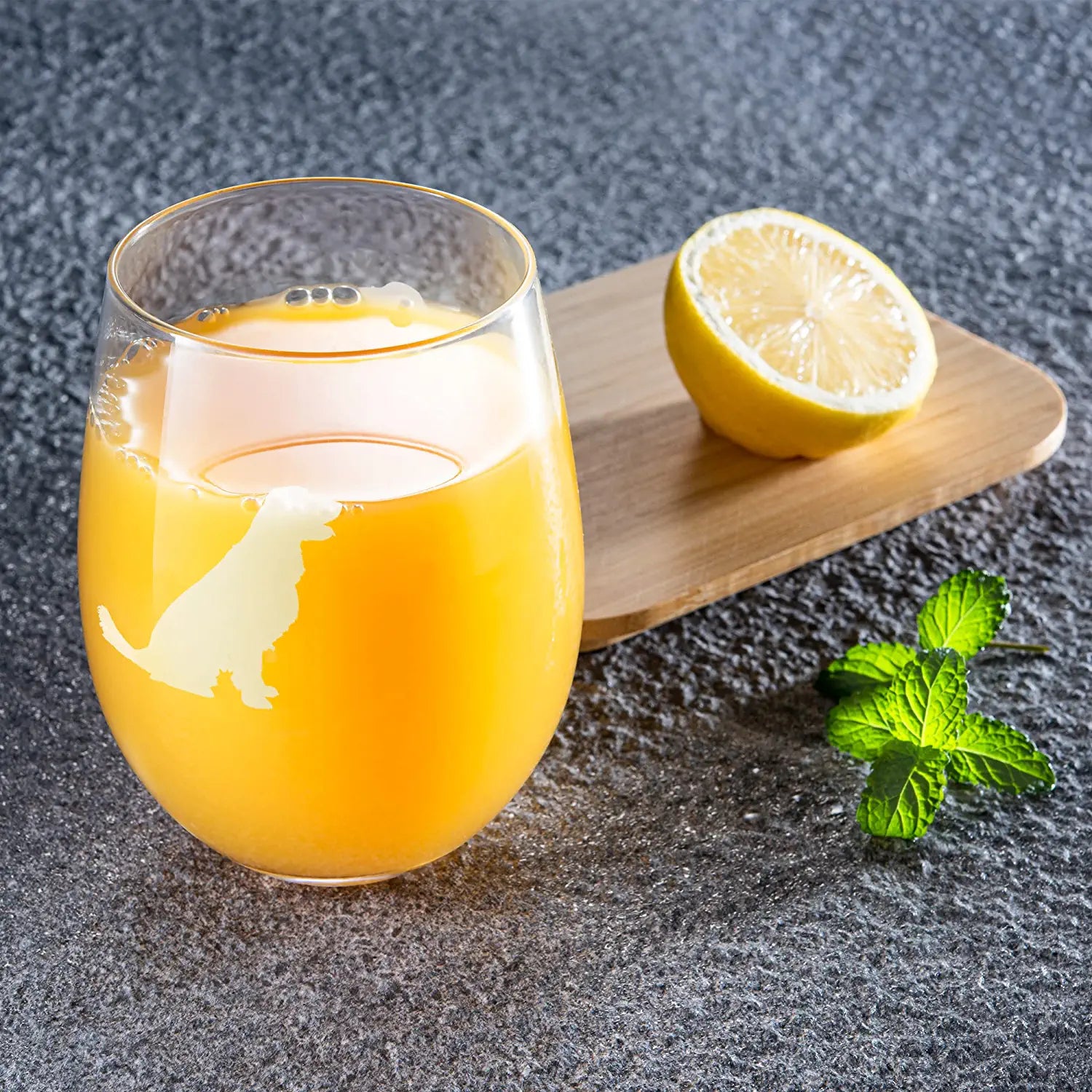 Set of 2 Golden Retriever Dog Stemless Wine Glasses by The Wine Savant - Yellow or Golden Retriever Lover Him & Her - Dogs Silhouette - Glass Gifts Etched Tumblers for Anniversary, Home Bar Gifts