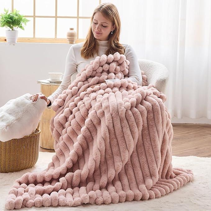 NEWCOSPLAY Faux Fur Throw Blanket Pink 3D Ribbed Plush Thick Warm Blanket for Couch Sofa Bed 850GSM (Pink Ribbed, Throw(50