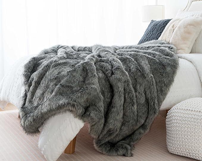 BATTILO HOME Wolf Faux Fur Blanket, Extra Large Fox Fur Throw Blankets for Couch, Bed, Super Soft, Fluffy, Eelegant, Grey with Black Tips Blanket Reversible to Plush Velvet, (Grey, 60