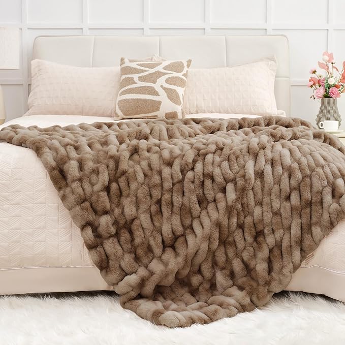Ultra Soft Luxury Faux Fur Twin Blanket for Counch,Fuzzy Fluffy Plush Warm Cozy Elegant Wrinkled Blanket for Sofa Bedroom Living Room,（60