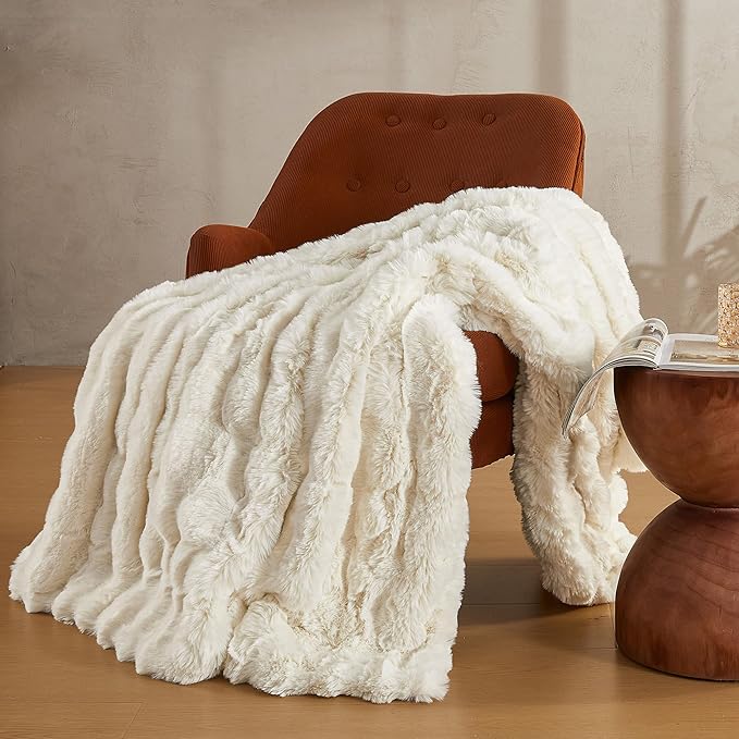 JELLYMONI Faux Fur Throw Blanket, White Fuzzy Cozy Plush Bubble Bed Blanket, Thick and Warm, Queen (90