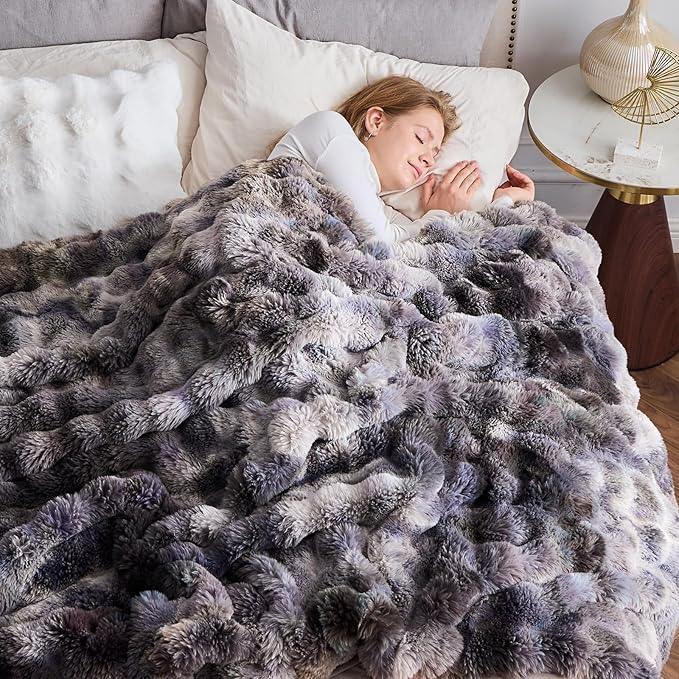 NEWCOSPLAY Faux Fur Throw Blanket Tie-dye Grey Luxury Fluffy Thick Warm Bubble Blanket for Couch Sofa Bed 700GSM (Tie-dye Grey, Throw(50