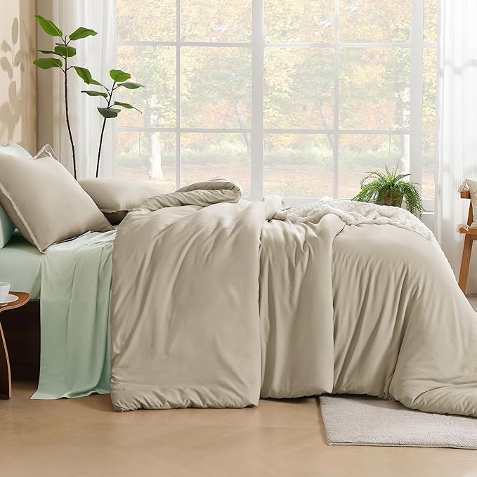 Litanika Comforters Oatmeal Oversized King Size, 3 Pieces Lightweight Solid Bedding Comforter Set, All Season Fluffy Bed Set (120x98In Comforter & 2 Pillowcases)