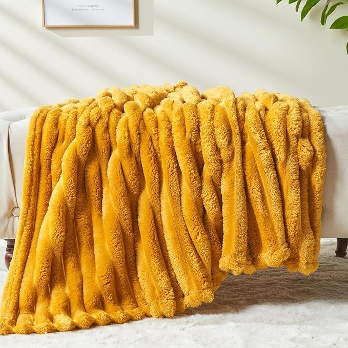 NEWCOSPLAY Super Soft Throw Blanket Mustard Yellow Premium Silky Flannel Fleece 3D Ribbed Jacquard Lightweight Bed Blanket All Season Use (Mustard Yellow Ribbed, Throw(50
