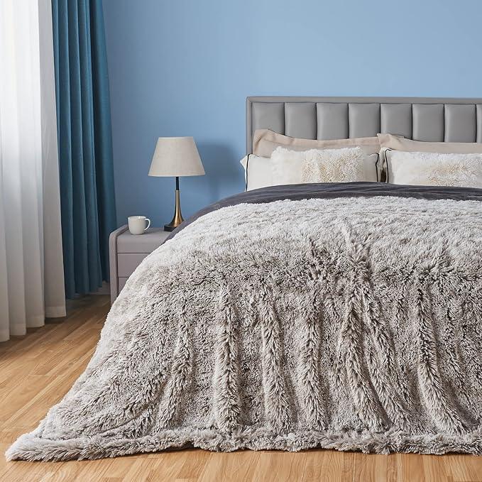 GONAAP Fuzzy Faux Fur Throw Blanket Queen Size Frosty Grey Super Soft Cozy Plush Fuzzy Shaggy Blanket for Couch Sofa Bed (Frosty Grey, Queen(90