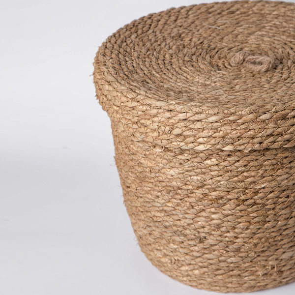 830 - Seagrass Basket with lid