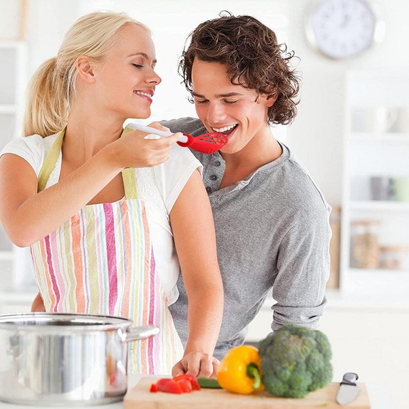 Grinding dish spoon mashing and draining water drain spoon grinding ginger and garlic spoon egg mixer mashed potatoes