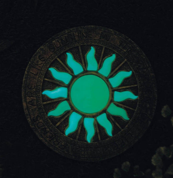 BURSTING SUN GLOWING STEPPING STONE