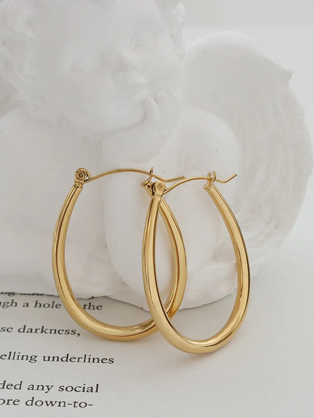 Elegant and niche design versatile ear buckles and accessories