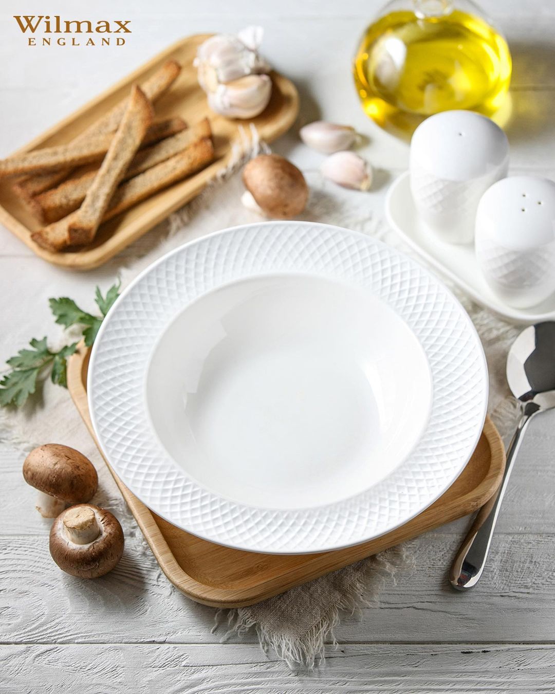 White Porcelain Deep Plate With Embossed Wide Rim 9