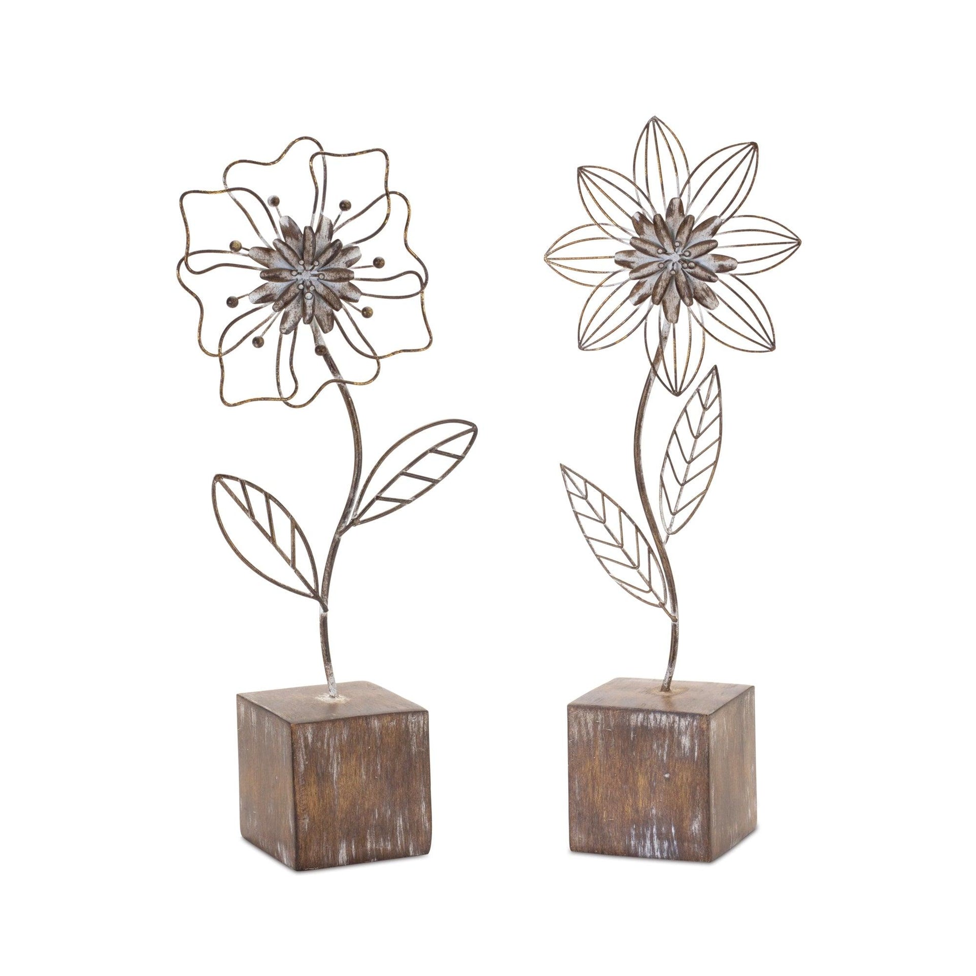 Set of 2 Rustic Metal Flower Tabletop Decor