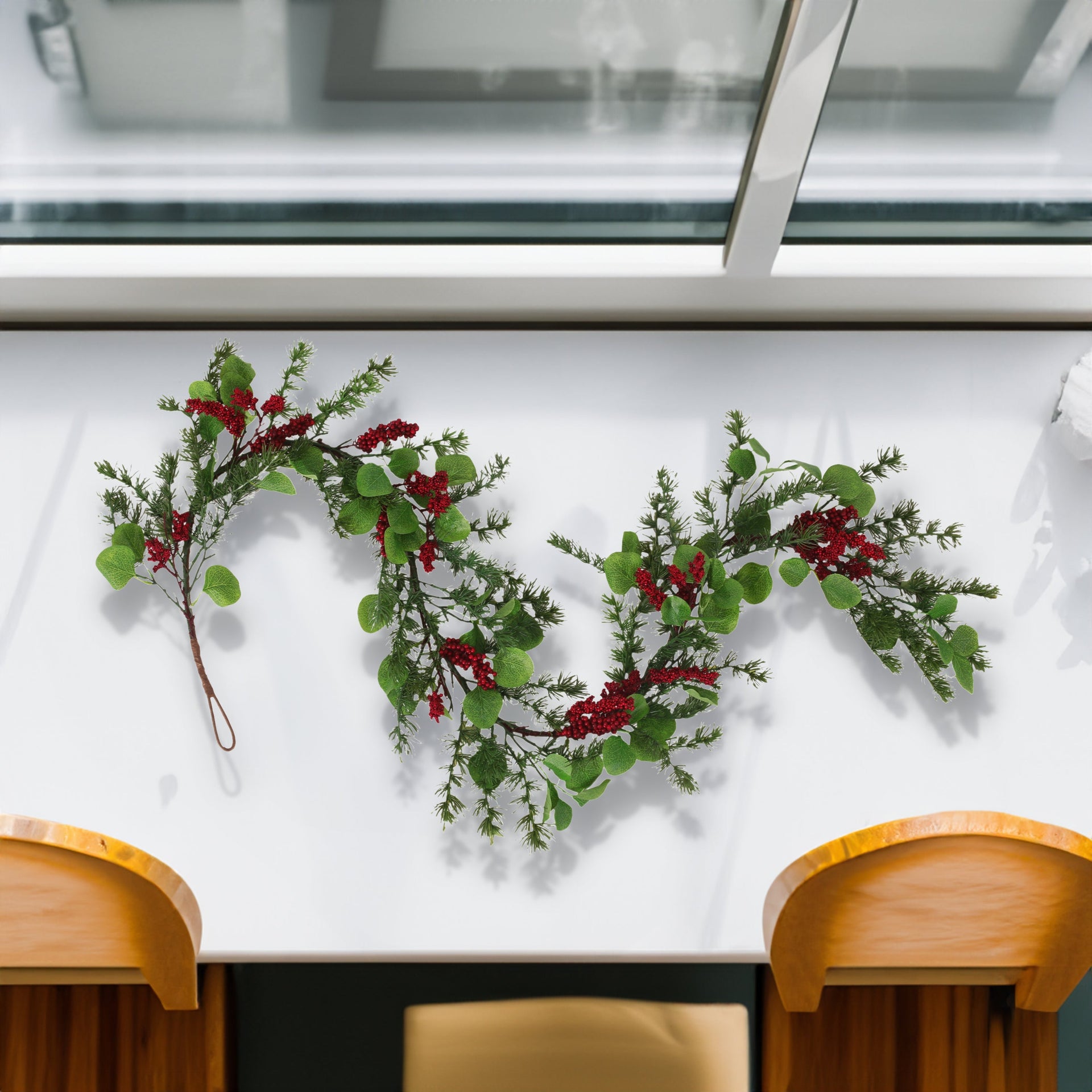 5' LEAVES/BERRY GARLAND