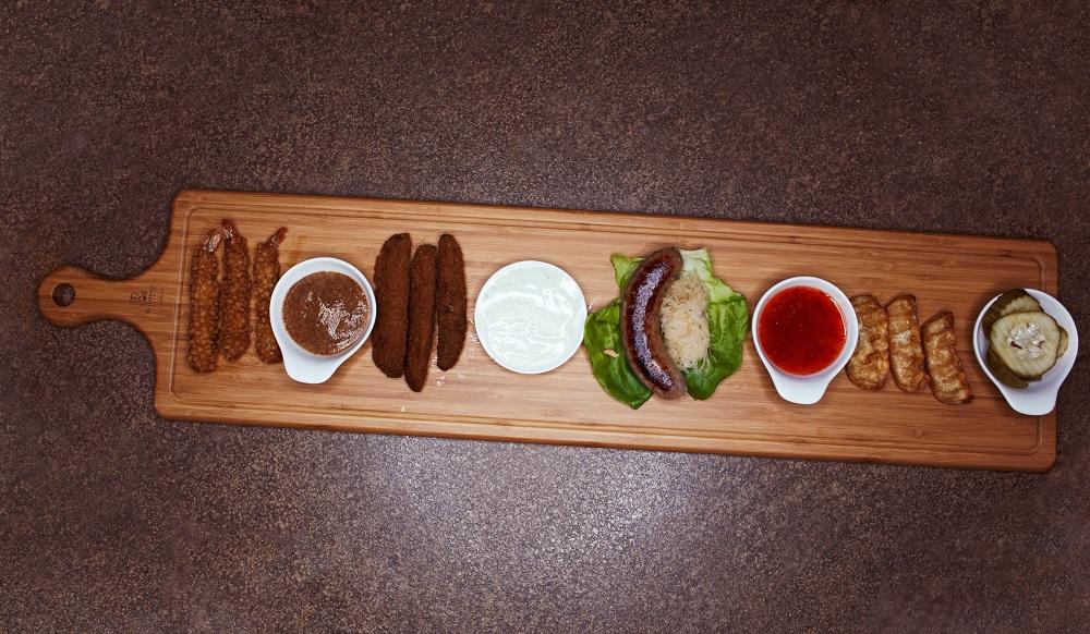 Bamboo Charcuterie Board With Handle 39.4