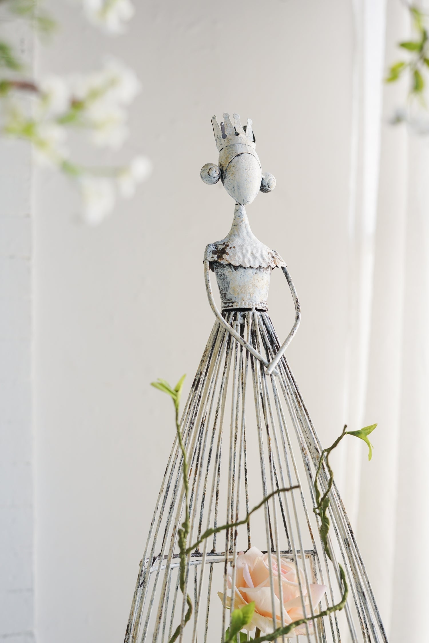 13.5x13.5x34' Distressed White Finish Princess Birdcage Birdhouse, Garden Outdoor Decor