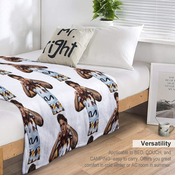 Reece Walsh Broncos Hot Photo Jersey Lightweight Throw Blanket
