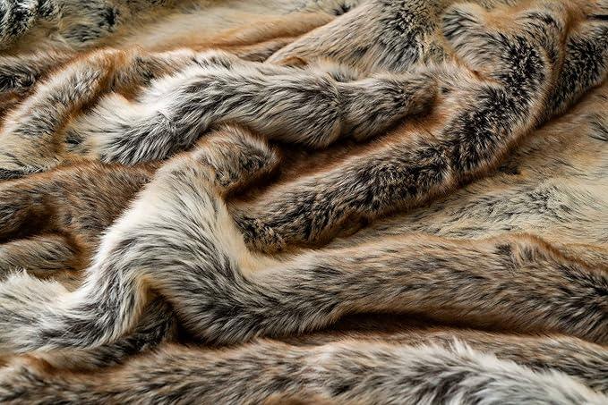 BATTILO HOME Large Brown Faux Fur Throw Blanket for Bed, Fall Fur Blanket and Throws, 60 x 80 Inches Super Soft Fuzzy Thick Warm Blankets for Couch, Reversible to Plush Velvet