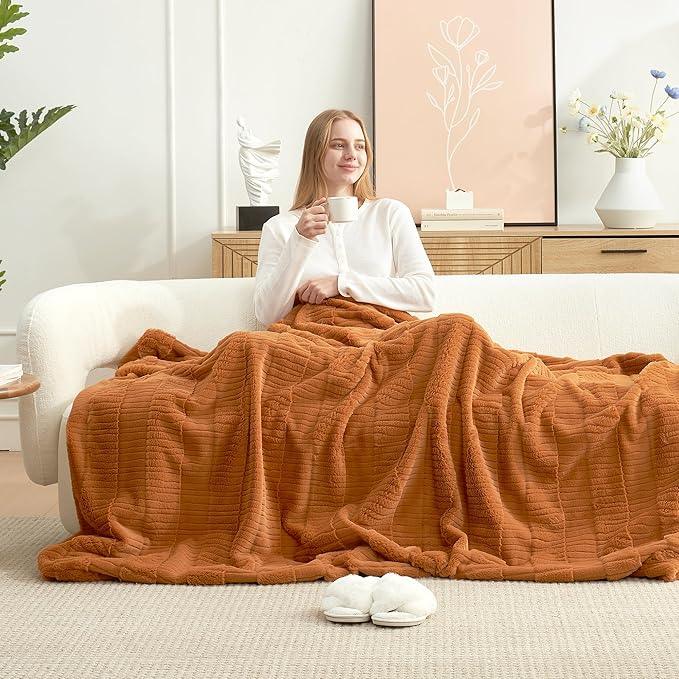 Amélie Home Luxury Striped Faux Fur Throw Blanket for Couch, Embossed Split Fur Cozy Fuzzy Fluffy Luxurious Soft Plush Sofa Chair Bed Gift Blankets for Women Men Wife Friend, 60