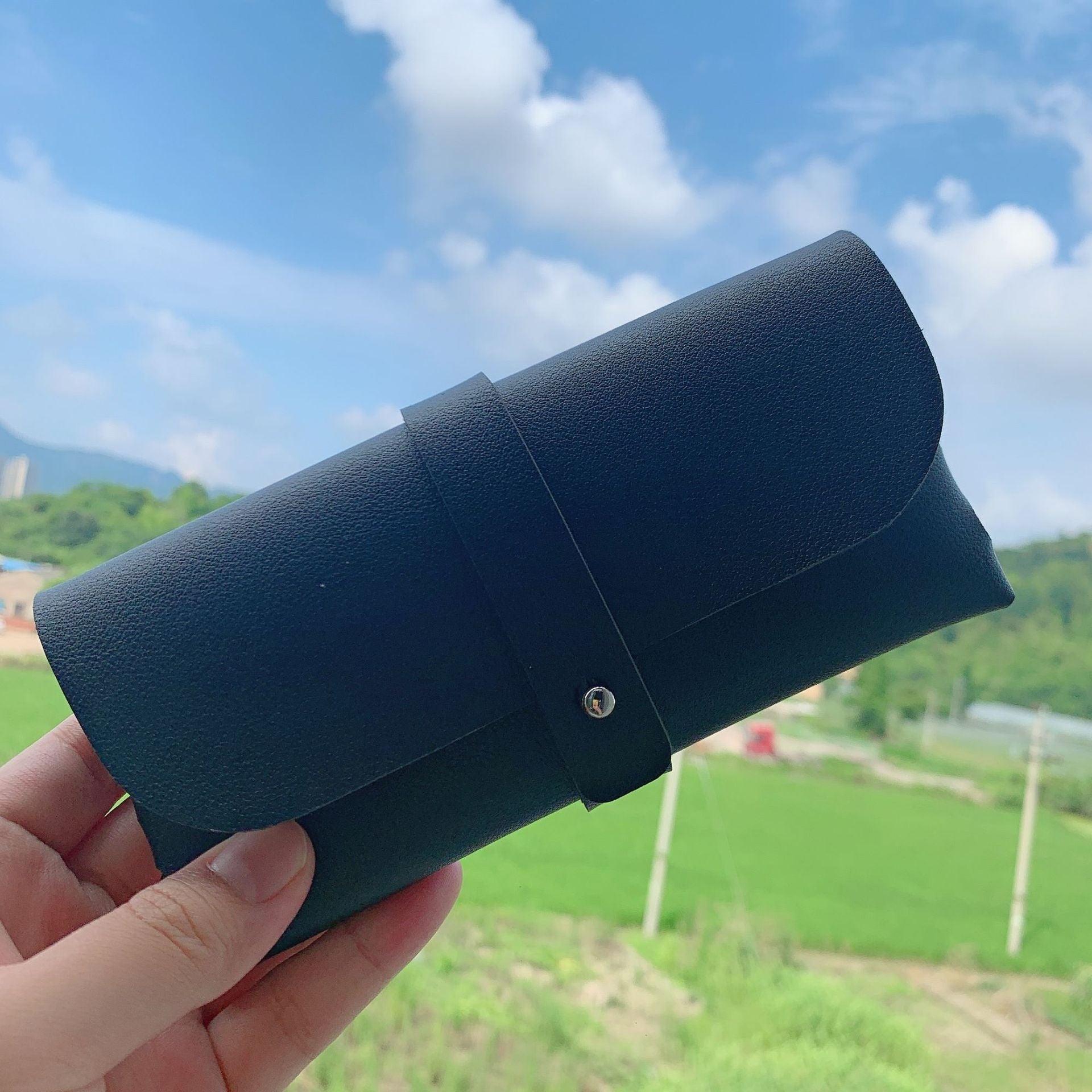 Glasses case Glasses bag Polarized card Glasses cleaning machine Button box Zipper box Glasses bag