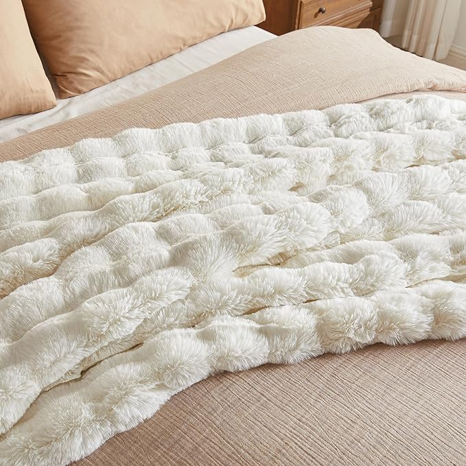 JELLYMONI Faux Fur Throw Blanket, White Fuzzy Cozy Plush Bubble Bed Blanket, Thick and Warm, Queen (90