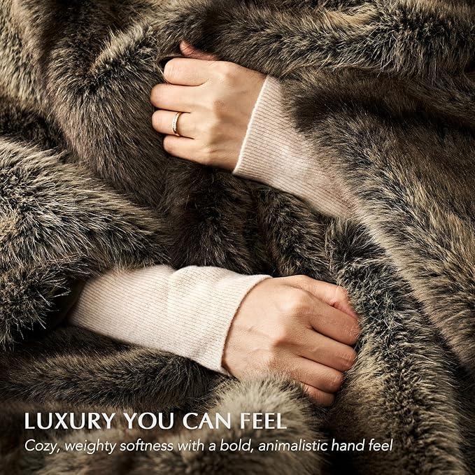 Luxury Faux Fur Throw Blanket, Soft Fluffy Faux Mink Blankets for Bed, Couch, Sofa, Thick Cozy Plush Warm Fur Throws with Reversible Velvet, Ombré Sable Brown, 50