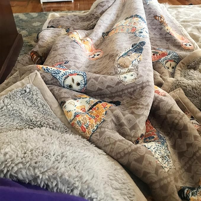 UKELER Flannel Sherpa Throws 60'' x 50'' - Cute Colorful Owl Design Soft Plush Flannel Blanket Throws for Bed/Couch/Sofa/Office/Camping