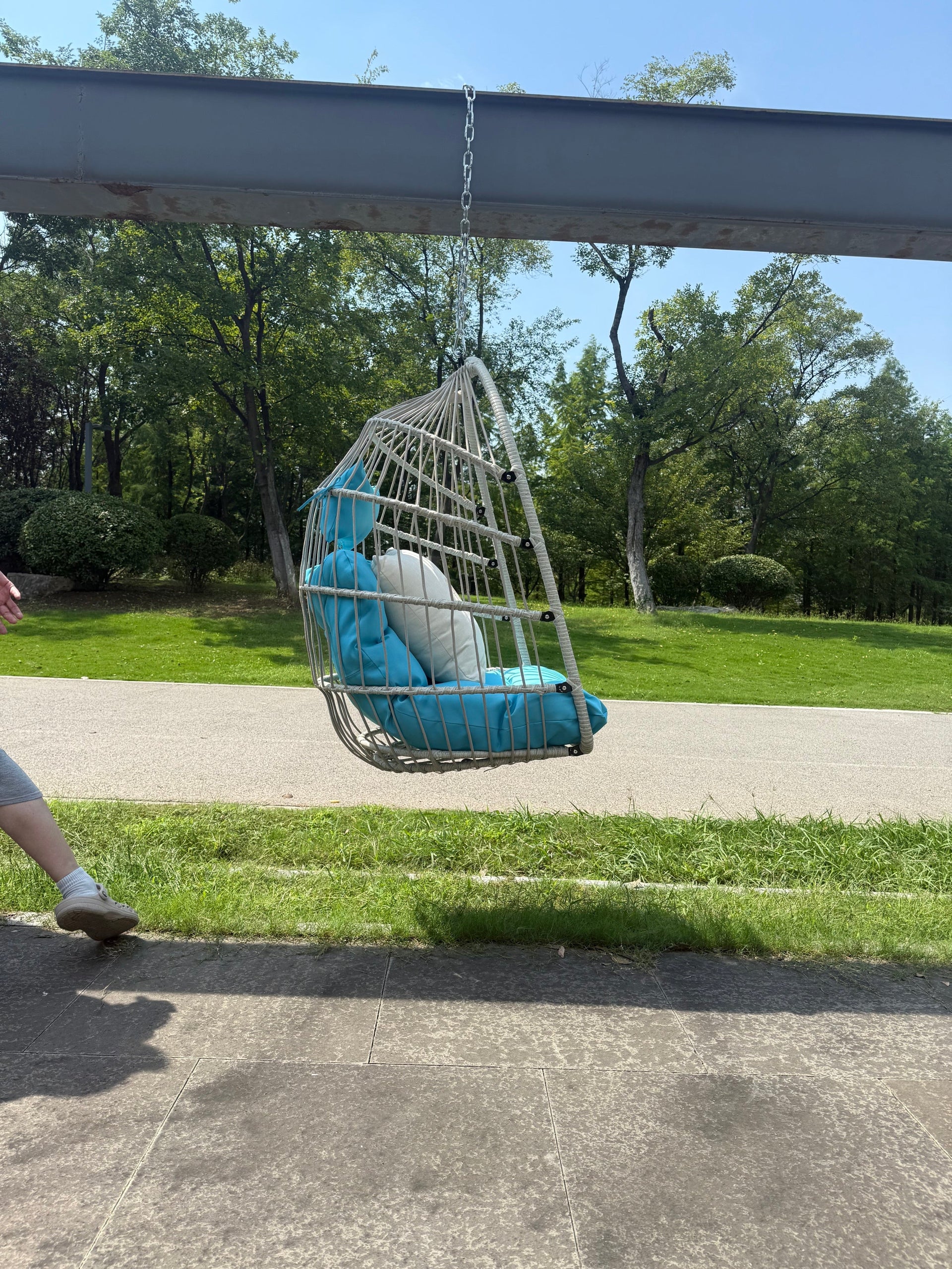 Outdoor Garden Rattan Egg Swing Hanging Chair PE Wicker Hanging Chair for Outdoor Patio