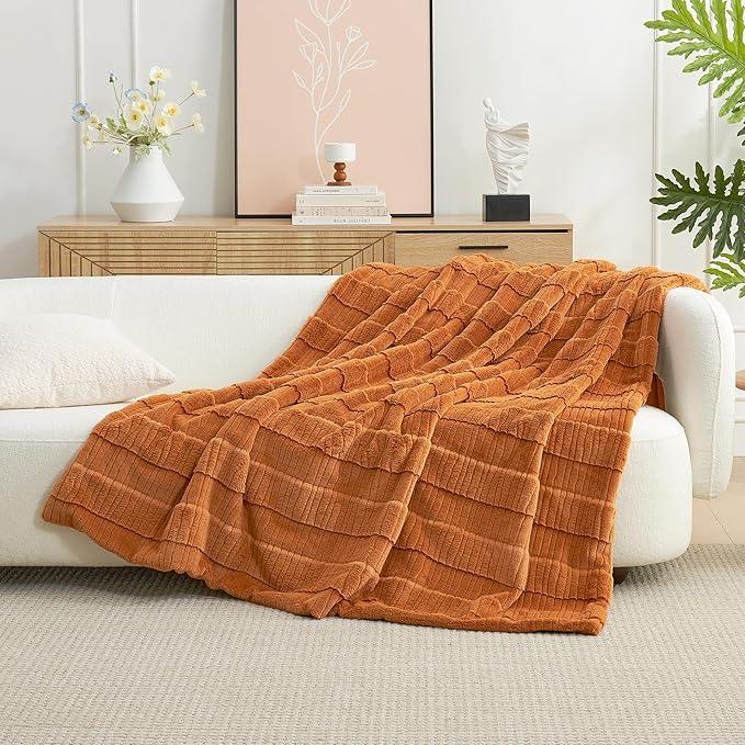Amélie Home Luxury Striped Faux Fur Throw Blanket for Couch, Embossed Split Fur Cozy Fuzzy Fluffy Luxurious Soft Plush Sofa Chair Bed Gift Blankets for Women Men Wife Friend, 60