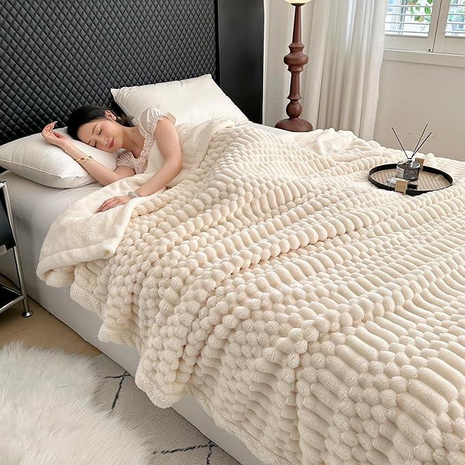 UKELER Off White Sherpa Throw Blankets 60 × 80 inch, 470 GSM Striped Sherpa Fleece Blanket for All Season, Warm and Cozy Blanket for Couch Sofa Bed Office Camping