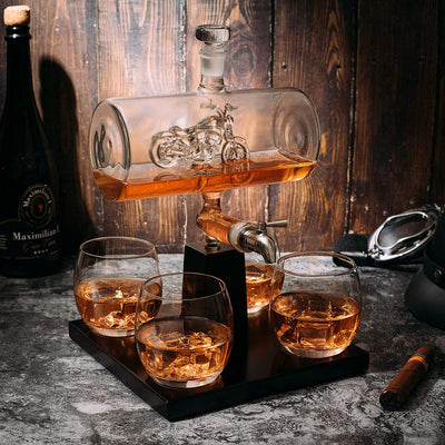Motorcycle Decanter Whiskey & Wine Decanter Set 1100ml by The Wine Savant with 4 Whiskey Glasses, Motorcycle Gifts, Harley Davidson Motorbike Gifts, Drink Dispenser for Wine, Scotch, Bourbon 19