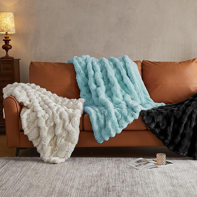 JELLYMONI Faux Fur Throw Blanket, Blue Cozy Plush Bubble Bed Blanket, Thick and Warm, Twin (60