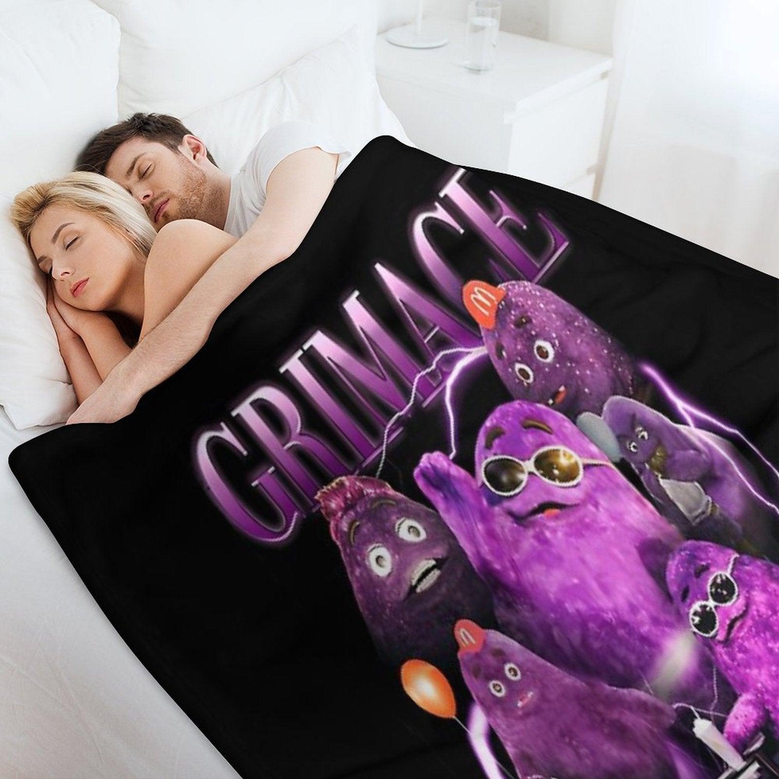 Grimace in 90s Throw Blanket