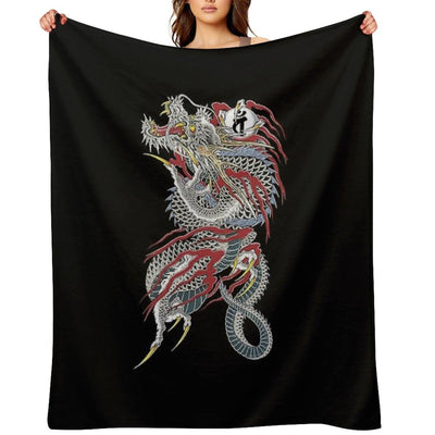 Kiryu Kazuma - Dragon of Dojima (Yakuza) Throw Blanket
