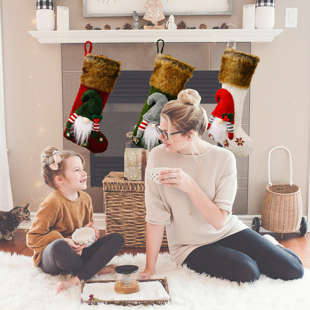 Christmas decoration products, faceless doll plush Christmas socks, creative faceless doll gift socks, elderly socks