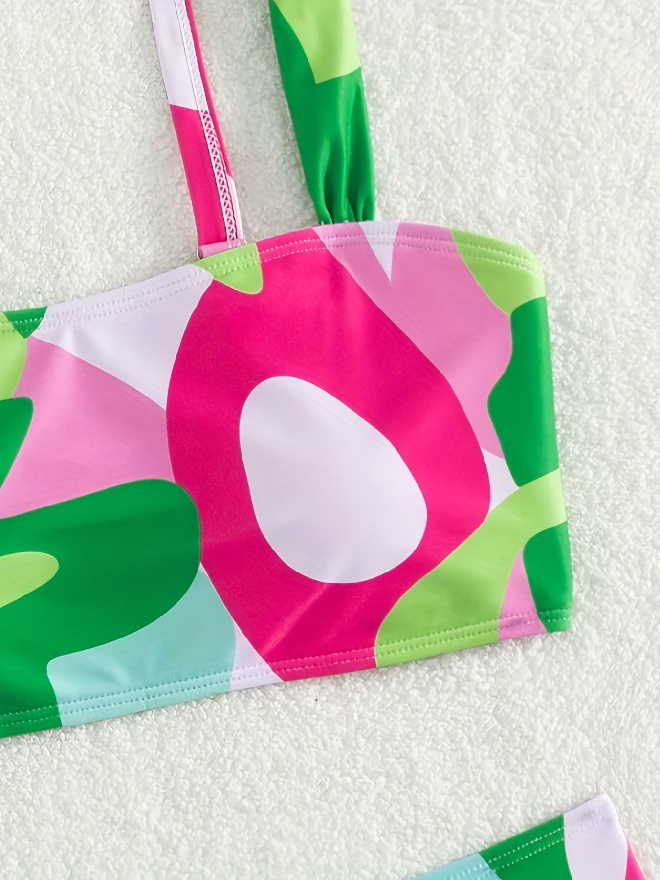 Bikini Abstract Print High Waisted 2 Piece Swimsuit for Women – Stylish Bandeau Unique Bikini Set with Adjustable Straps and Quick-Dry Stretch Fabric – Flattering Summer Swimwear for Beach Days Poolside Lounging and Vacation Style