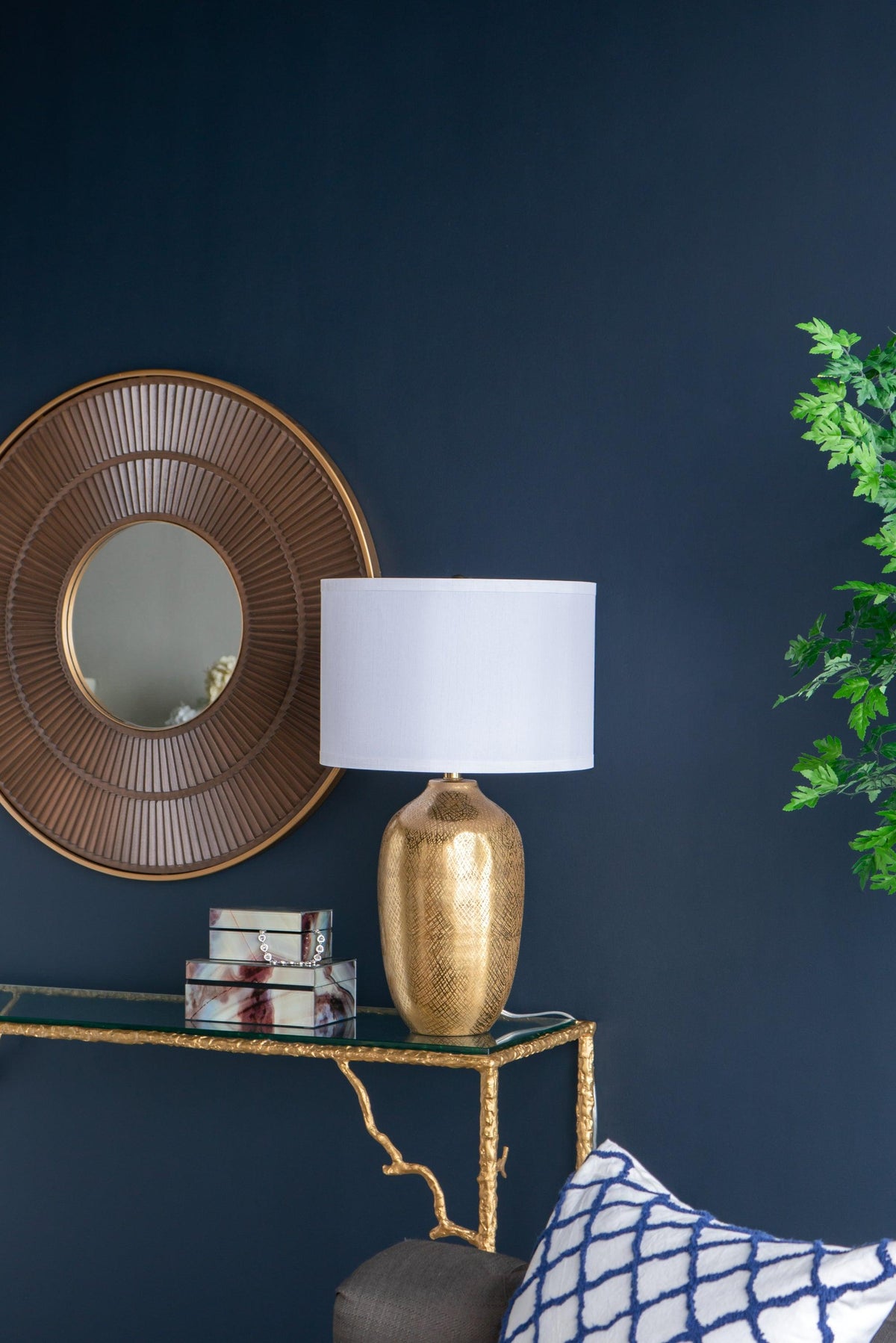 Modern Traditional Fabric Drum Shade Table Lamp