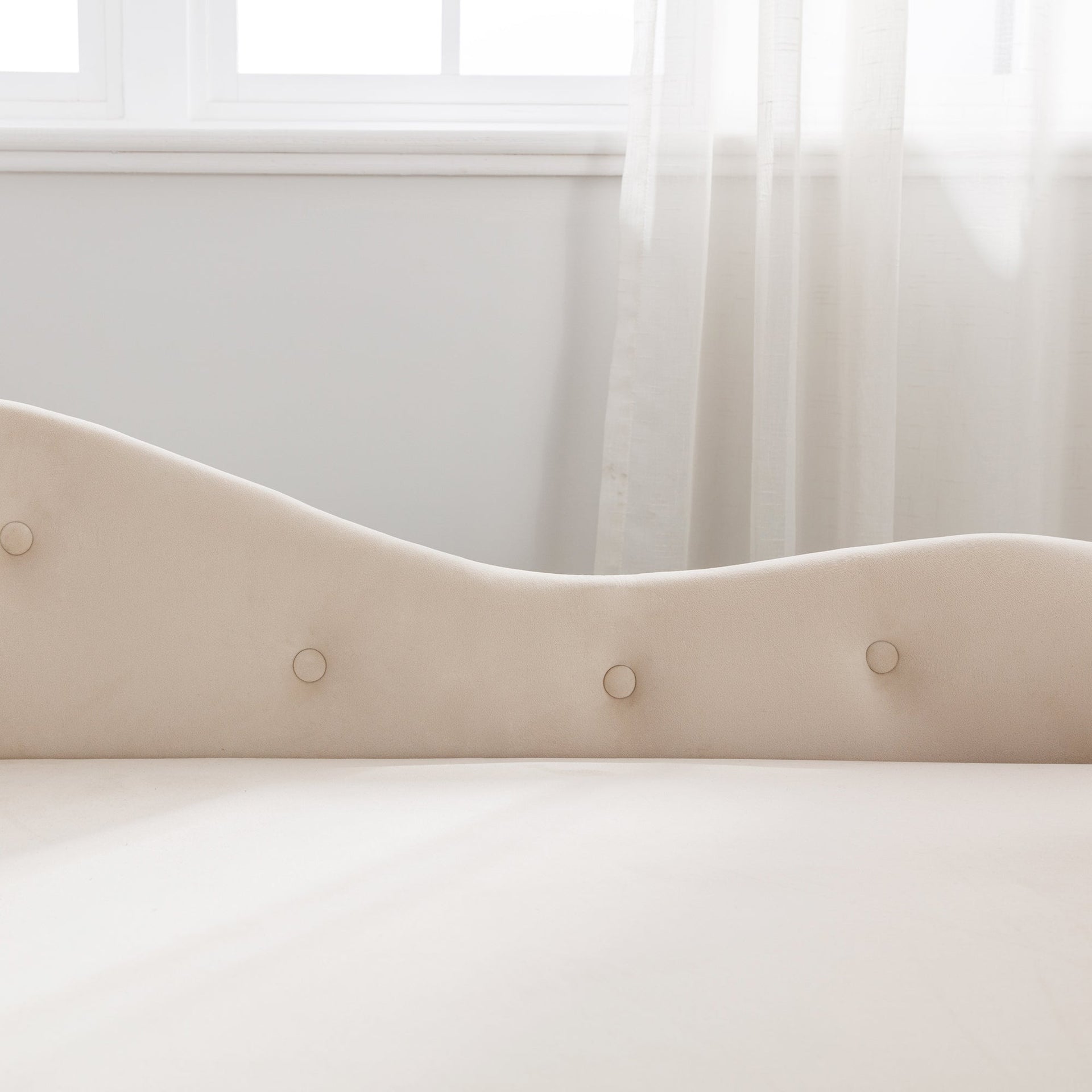 Beige Chaise Lounge Indoor Velvet Lounge Chair for Bedroom with Storage & Pillow Modern Upholstered Rolled Arm Chase Lounge