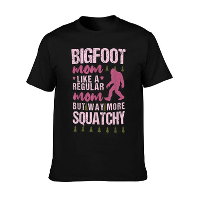 Bigfoot Mothers Day Mom Squatch Funny Sasquatch Distressed T-Shirt