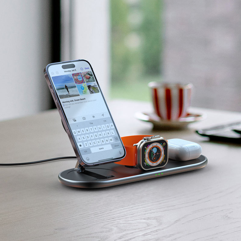 Foldable wireless convenient 3-in-1 magnetic wireless fast charging suitable for Apple 3-in-1 wireless charging