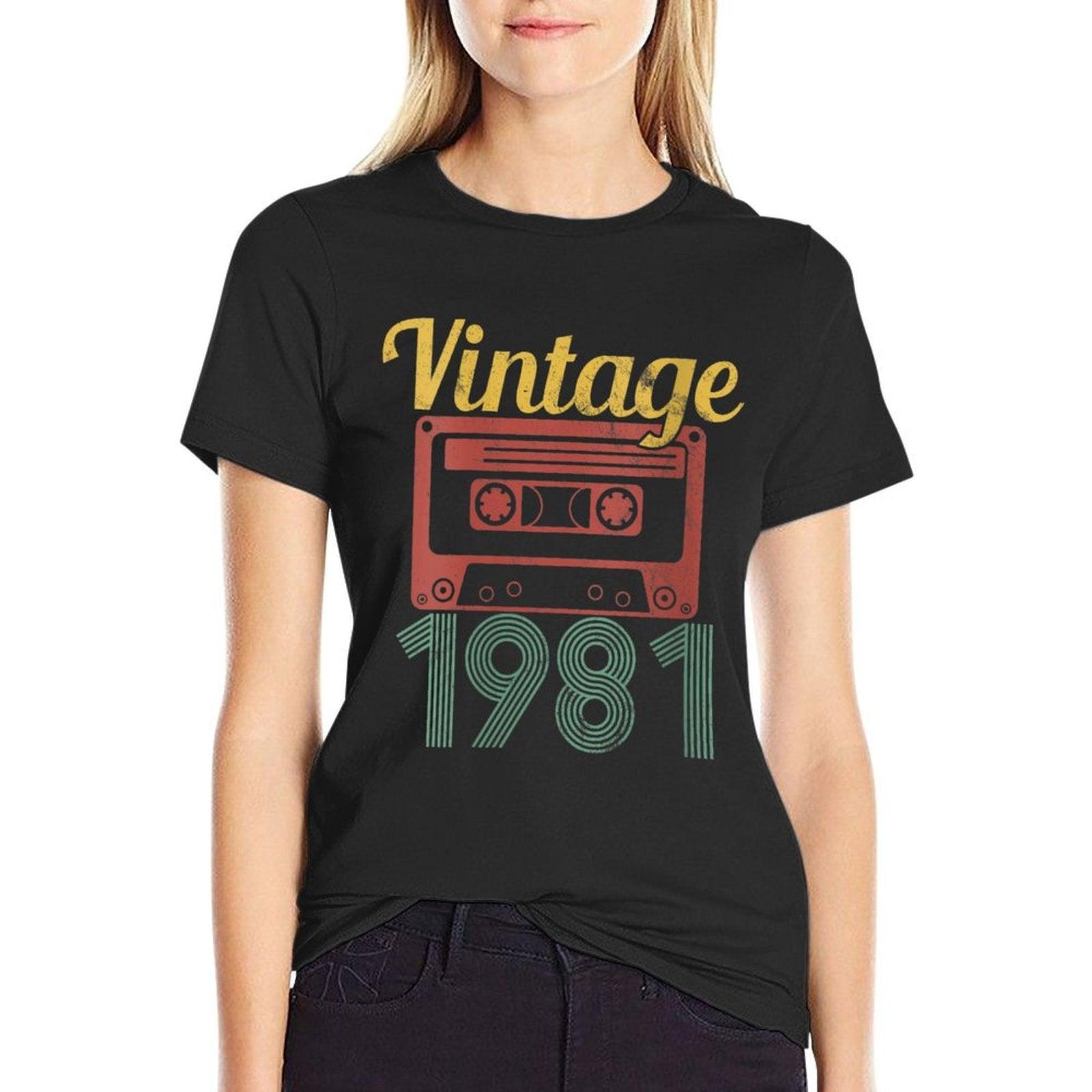 Womens 40th Birthday Gift Retro Cassette 40 Years Vintage 1981  Oversized Silhouette T-Shirt