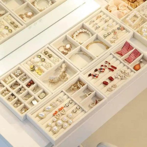 Plush jewelry storage box jewelry box rings earrings bracelets necklaces storage display shelf