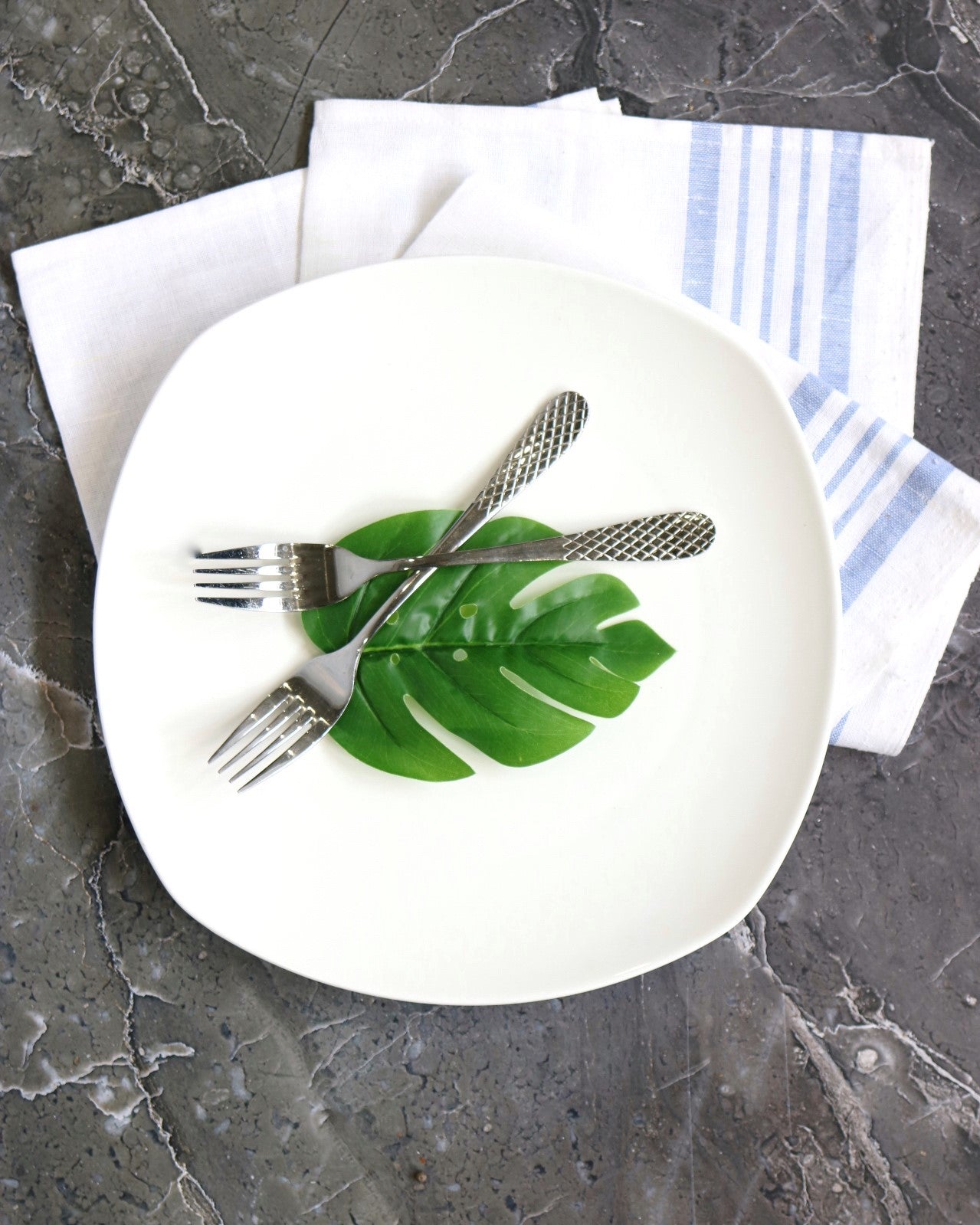 White Bread Plate 6.5