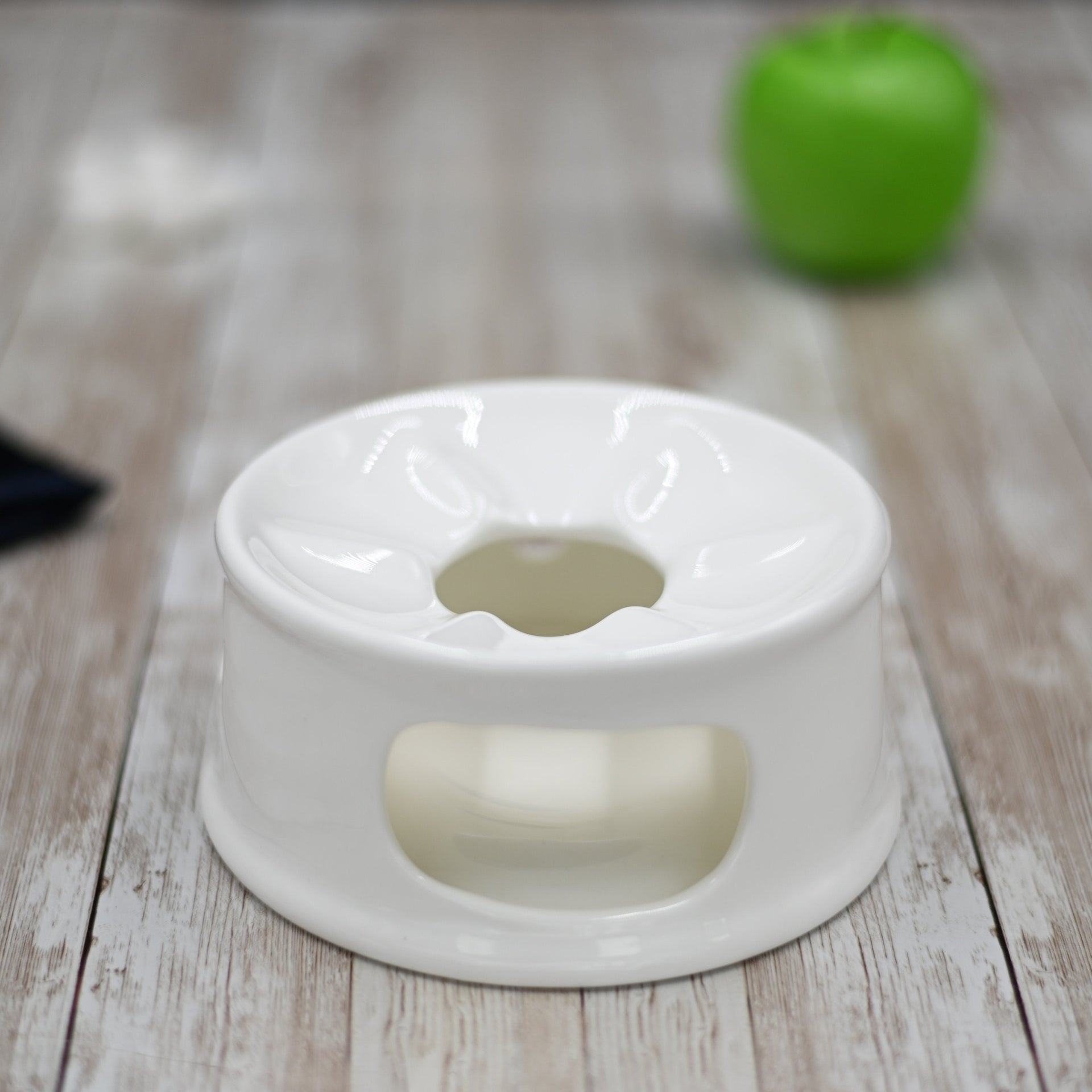 Set Of 3 White Warming Stand 5