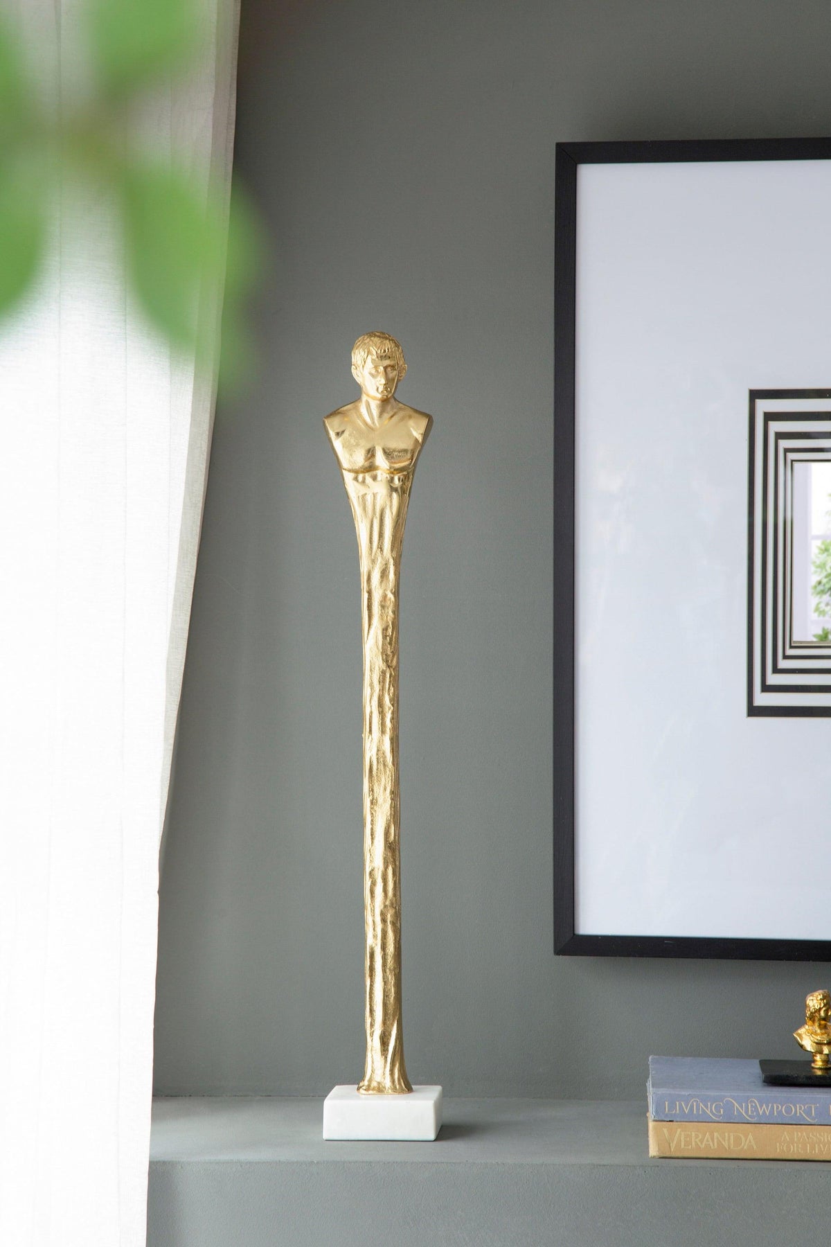 Modern Luxury Decorative Gold Roman Figurine Sculpture