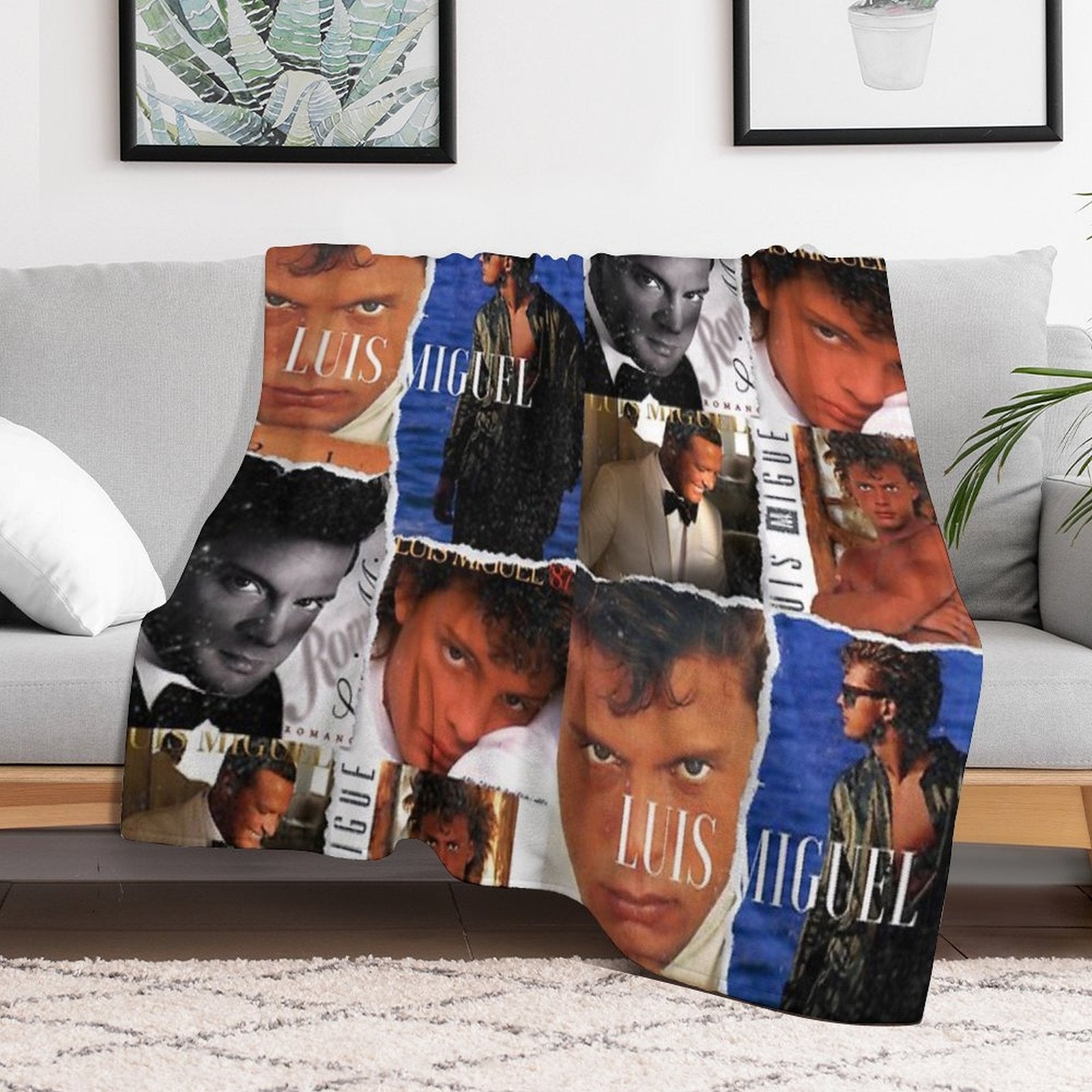 Luismi Albums Gift-ready Throw Blanket