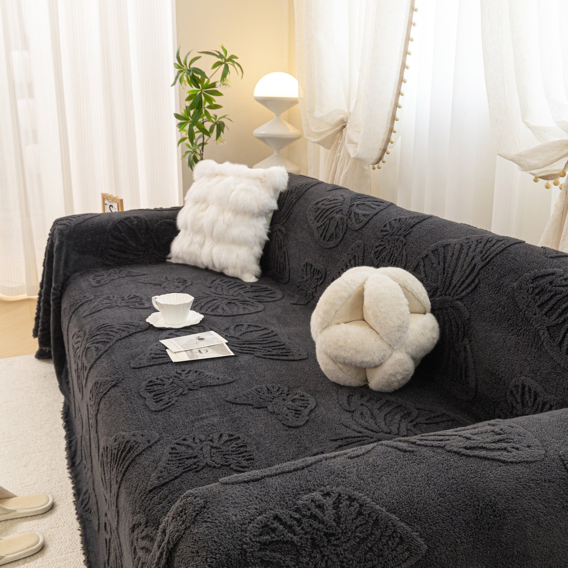 Luxury 3D Butterfly Jacquard Sofa Throw Blanket, Ultra-Soft Plush Fleece Couch Cover