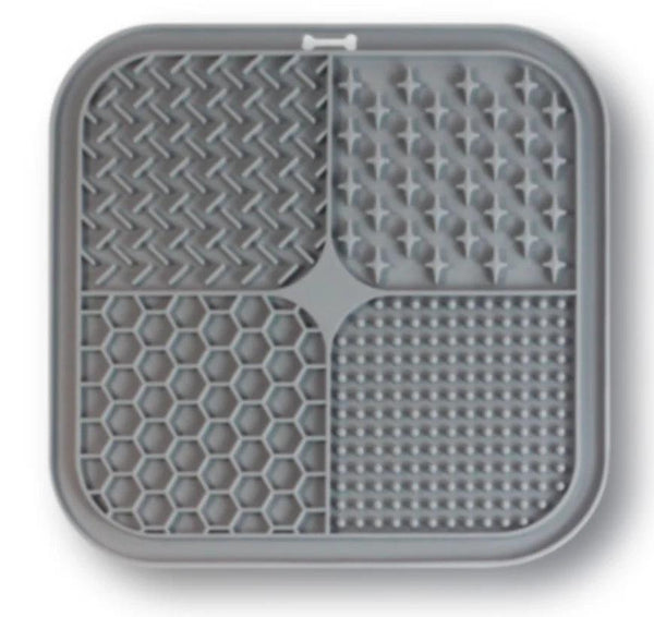 Pet Licking Mat Silicone Pet Food Suction Cup Licking Mat Slow Feeding Mat Anti-choking Slow Food Basin
